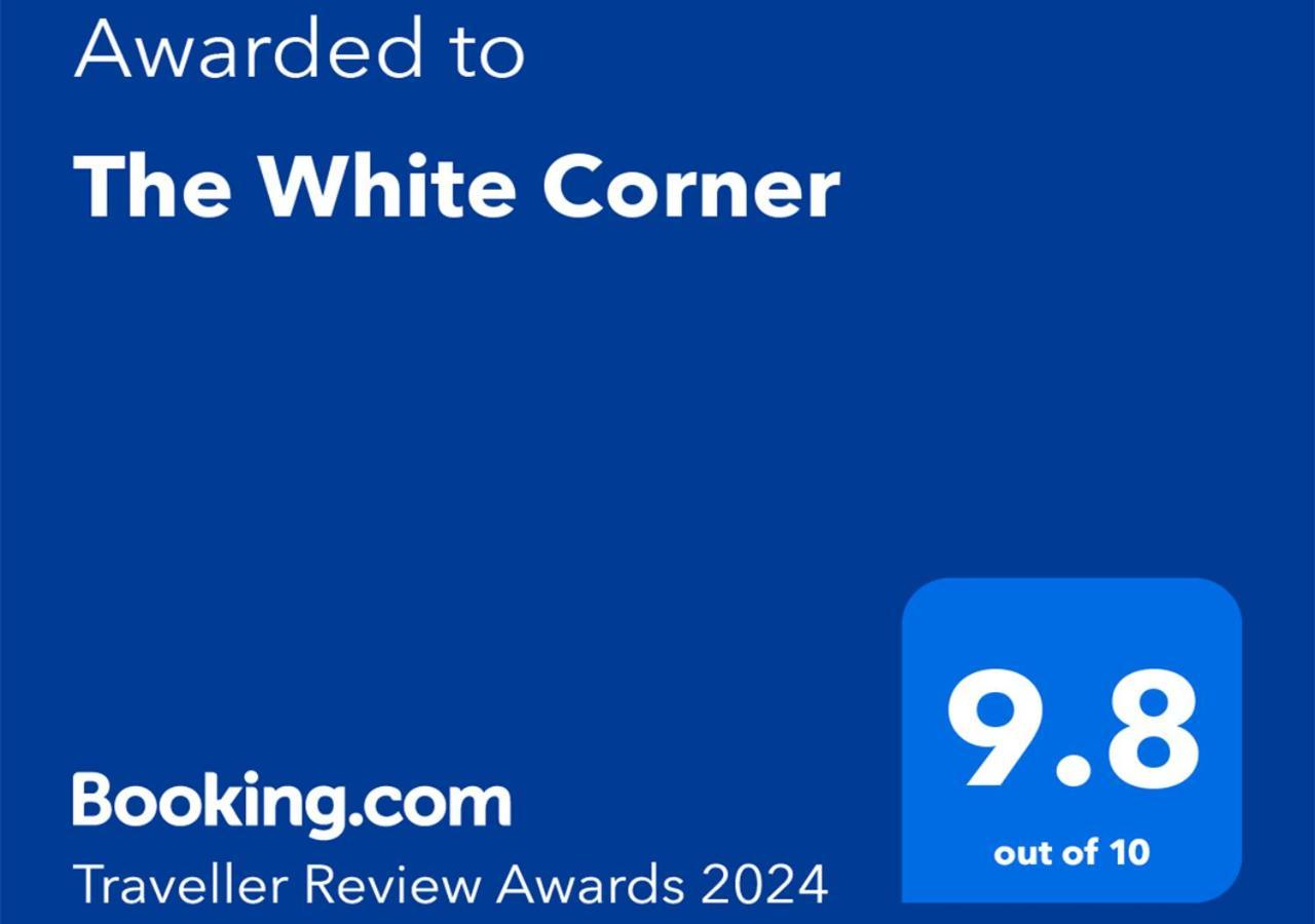 The White Corner Lejlighed Durrës Eksteriør billede